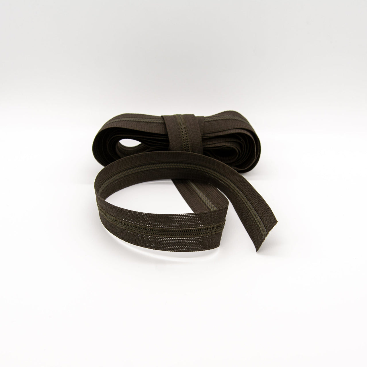 Long Chain Nylon Zips, YKK